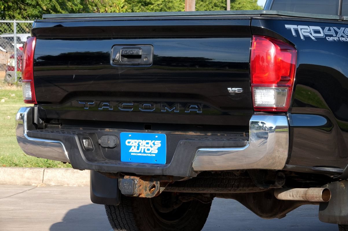 Used 2016 Toyota Tacoma TRD Off-Road AWD/4WD image 35