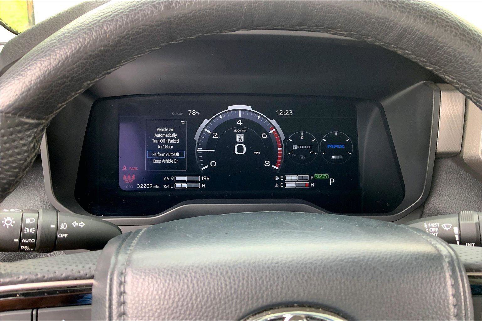 Used 2024 Toyota Tundra Limited AWD/4WD image 19