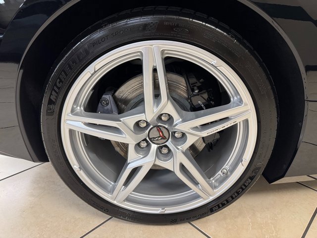 Used 2024 Chevrolet Corvette Stingray Premium Cpe w/ Z51 Performance Package image 28