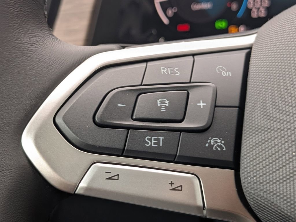 New 2026 Volkswagen Atlas SEL Premium R-Line image 28