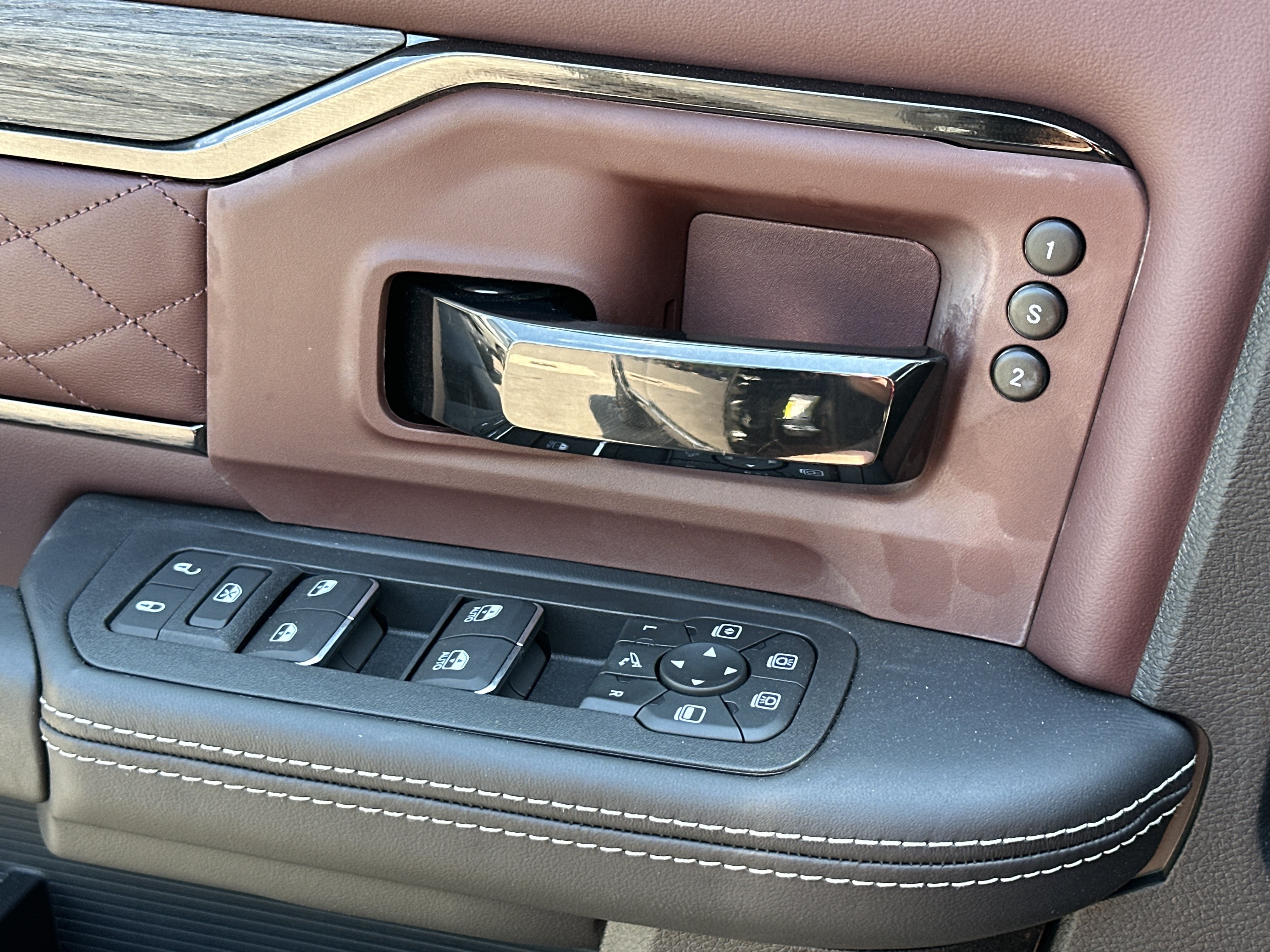 New 2026 RAM 2500 Limited AWD/4WD image 14