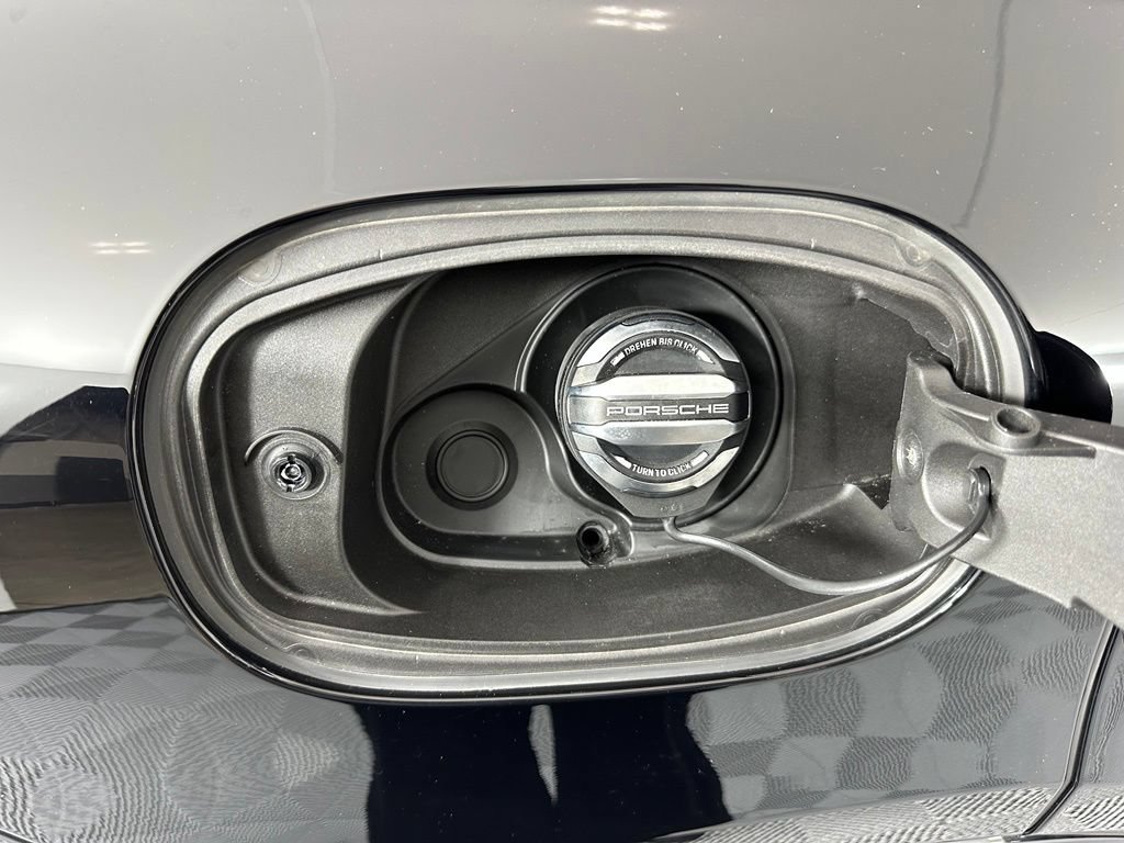 Certified 2024 Porsche Cayenne w/ Premium Package Plus (PFM) AWD/4WD image 42