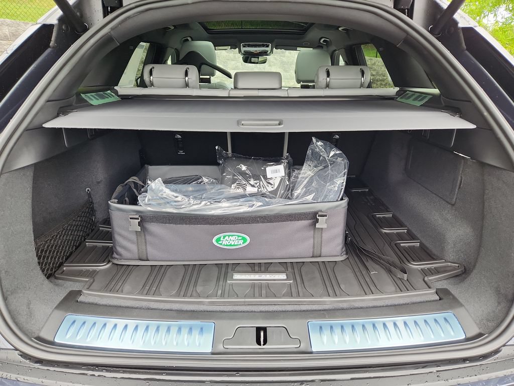 New 2026 Land Rover Range Rover Velar S AWD/4WD image 13