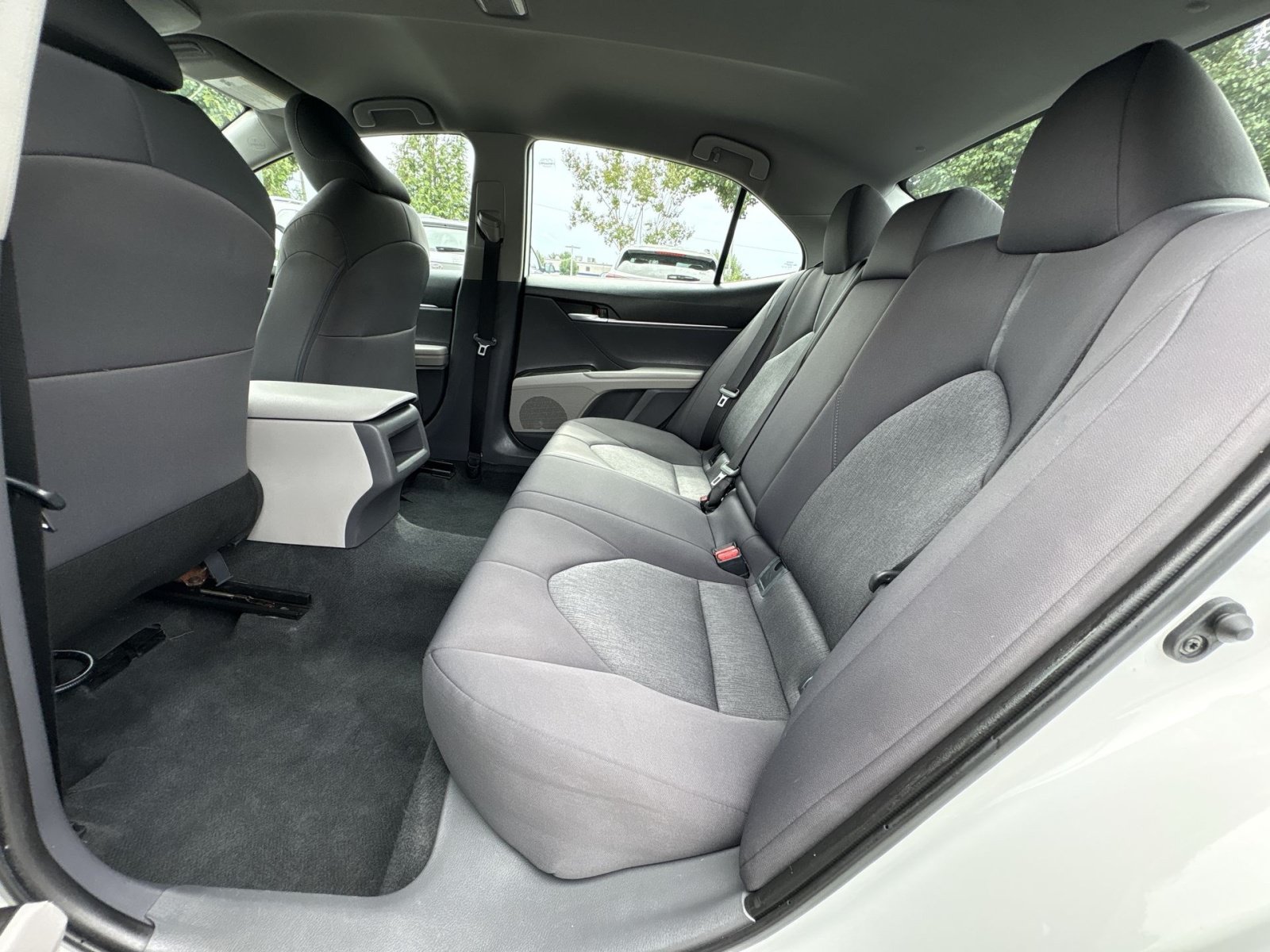 Used 2024 Toyota Camry LE FWD image 24