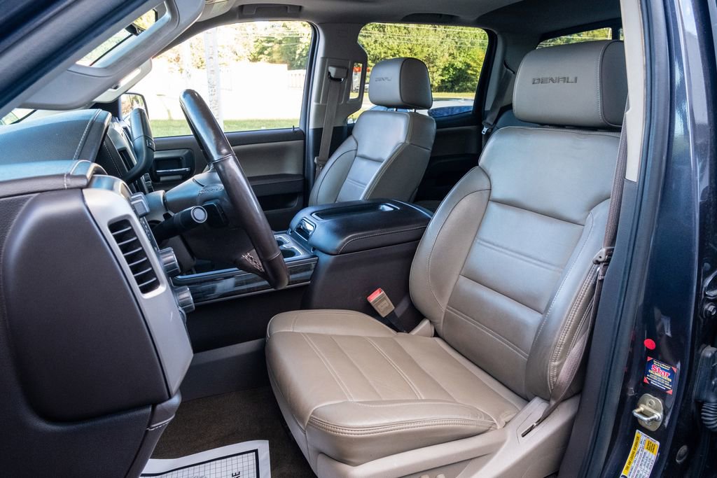 Used 2015 GMC Sierra 2500 Denali w/ Duramax Plus Package image 16