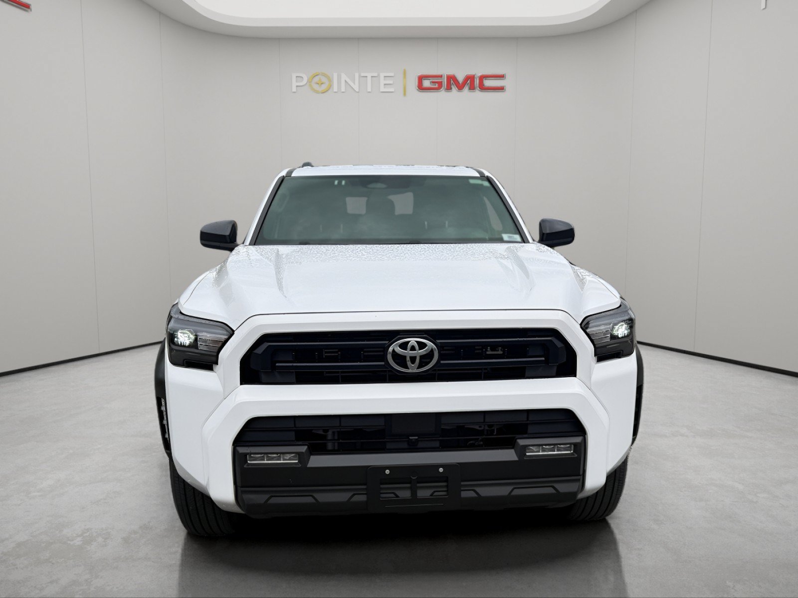 Used 2025 Toyota 4Runner SR5 AWD/4WD image 8