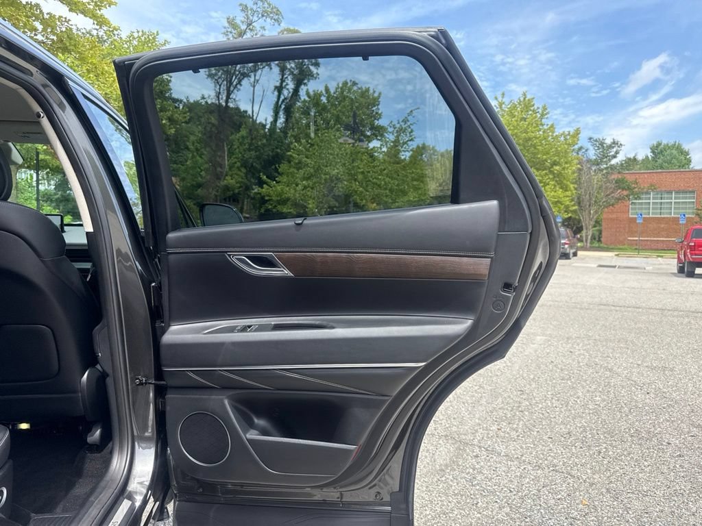 Certified 2024 Genesis GV80 2.5T AWD/4WD image 31