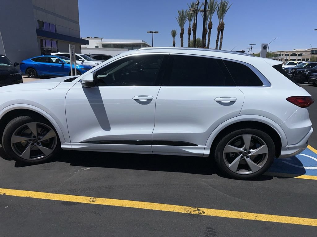 Used 2025 Audi Q5 Prestige AWD/4WD image 10