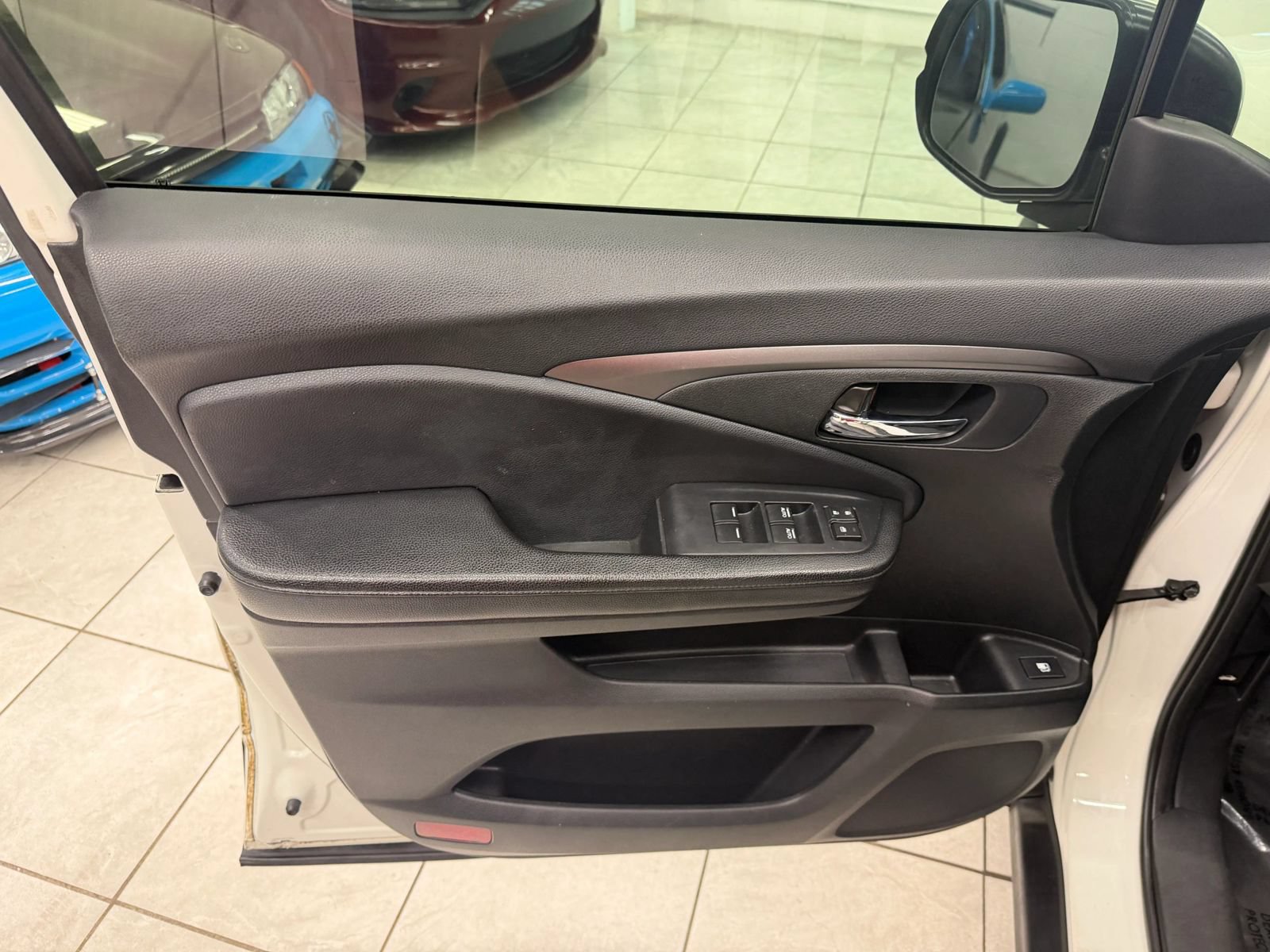 Used 2018 Honda Pilot EX image 13