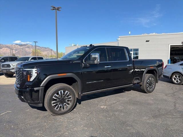 Used 2024 GMC Sierra 2500 Denali Ultimate w/ Max Trailering Package image 17