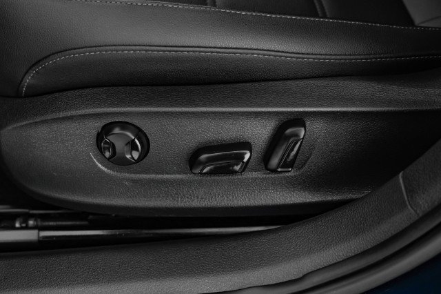 Used 2021 Volkswagen Passat 2.0T SE image 25