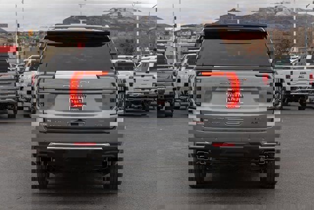 Used 2025 GMC Yukon Denali image 4