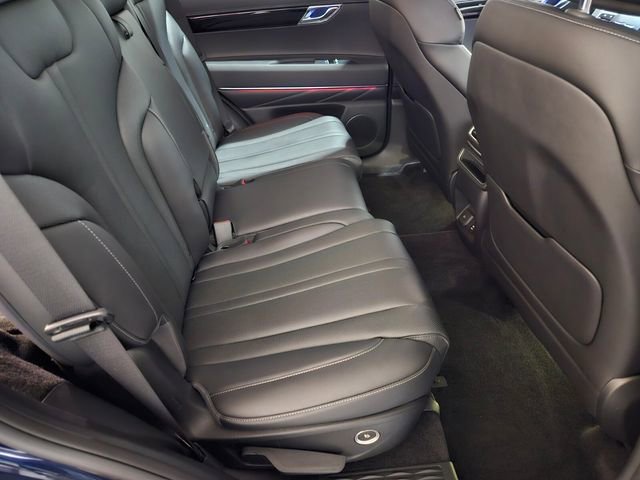 Used 2025 Genesis GV80 2.5T Standard image 18