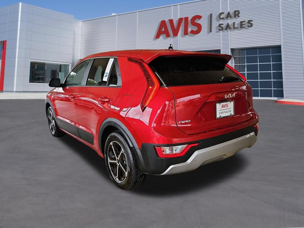 Used 2025 Kia Niro LX FWD image 9