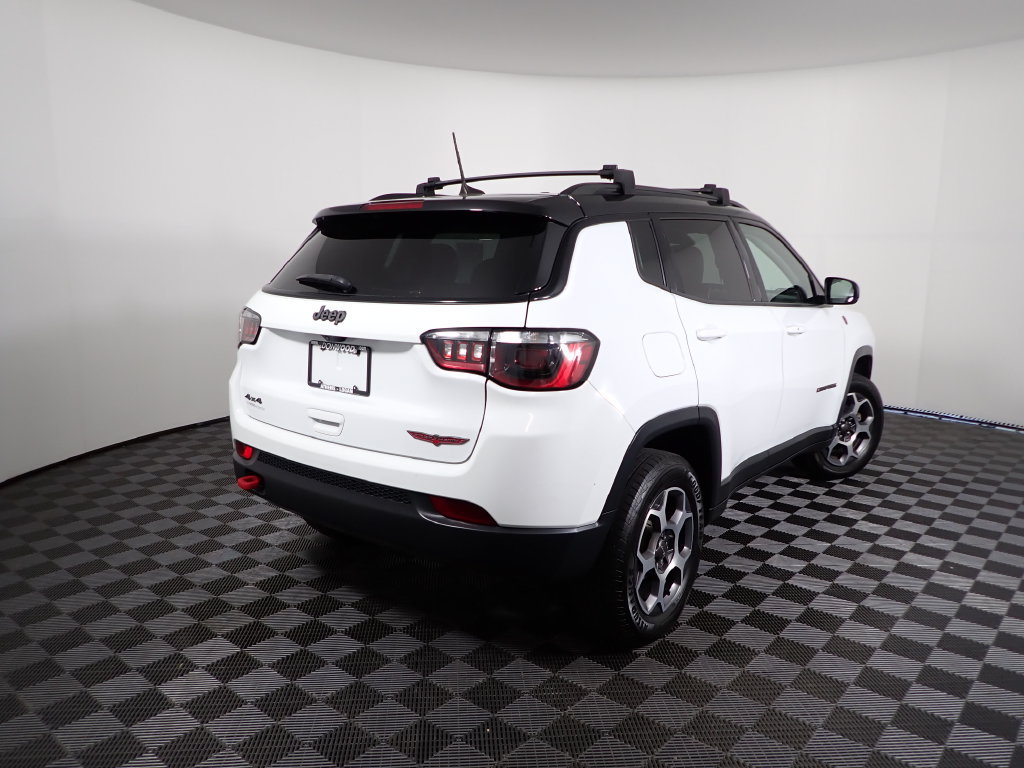 Used 2022 Jeep Compass Trailhawk w/ Trailhawk Convenience Group AWD/4WD image 15