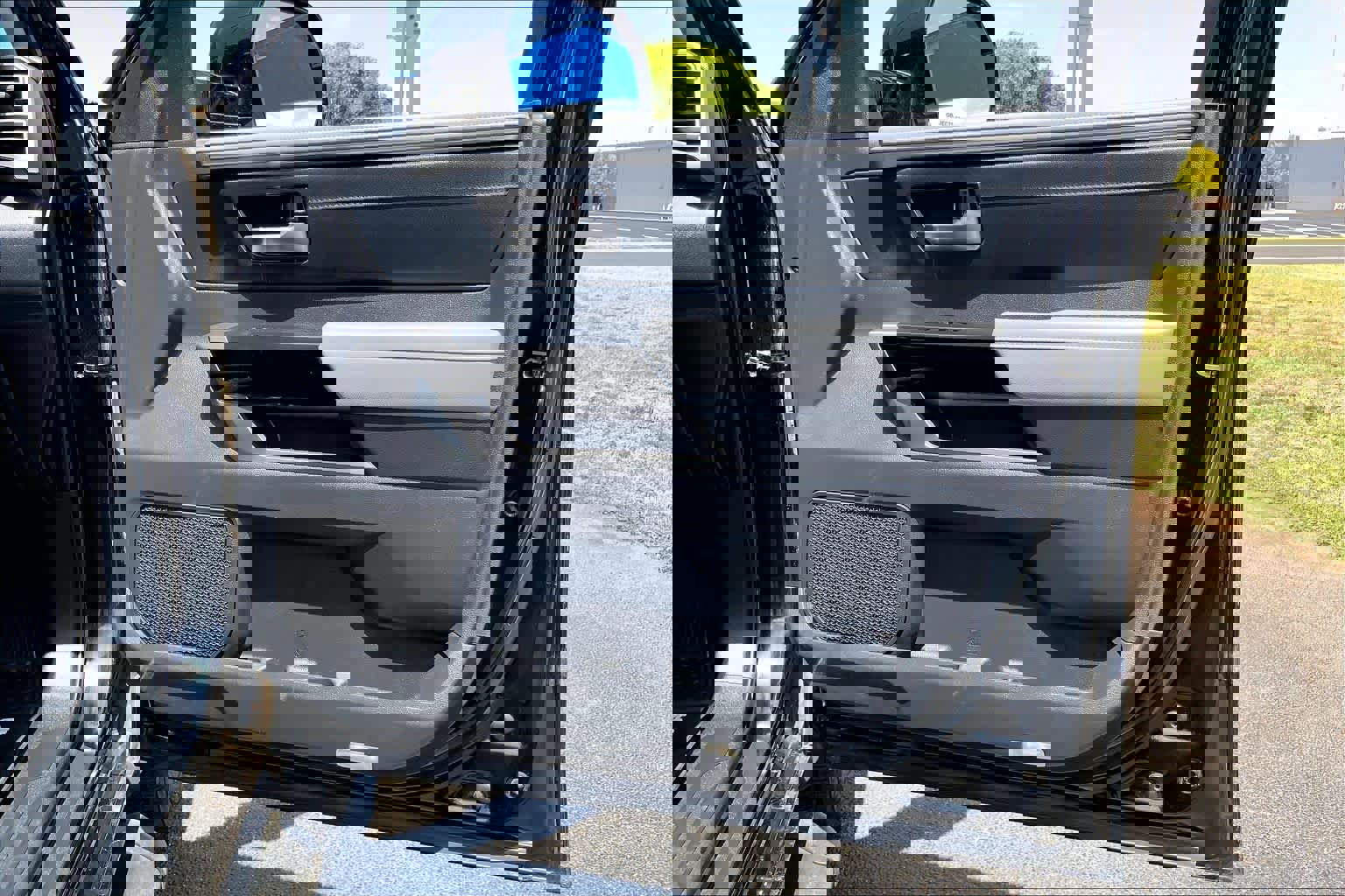 Used 2024 Toyota Tundra Limited w/ Power Package AWD/4WD image 23