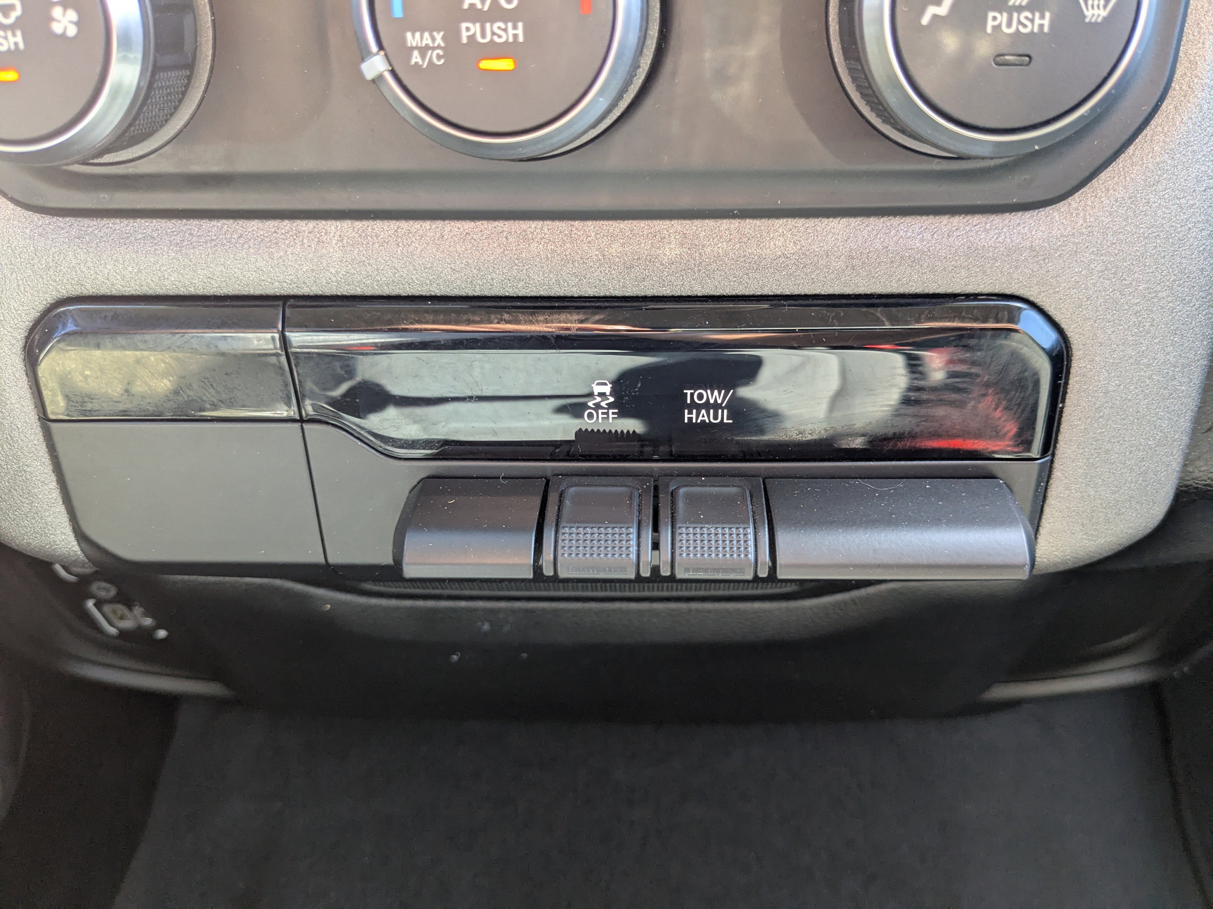 Used 2019 RAM 1500 Tradesman AWD/4WD image 22