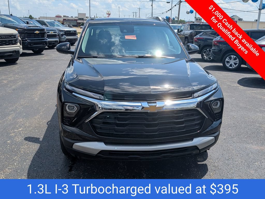 New 2026 Chevrolet TrailBlazer LT w/ Driver Confidence Package FWD image 2