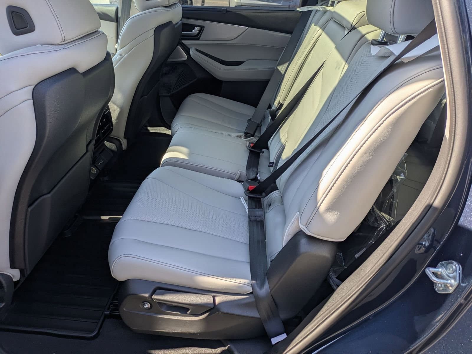 Certified 2026 Acura MDX w/ Technology Package FWD image 24