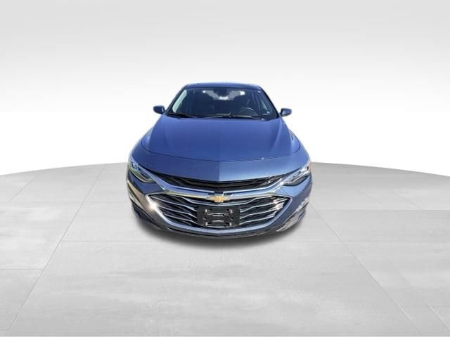Used 2025 Chevrolet Malibu LT FWD image 3