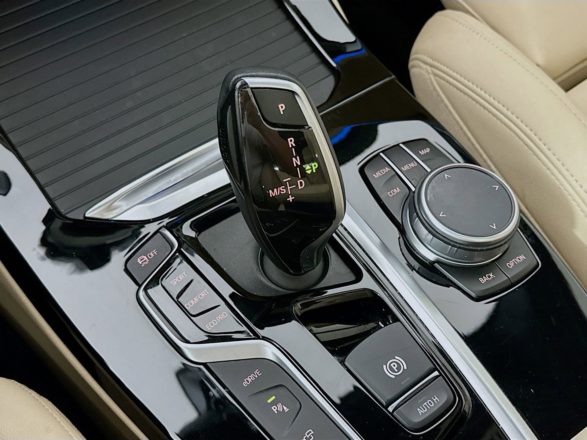 Used 2021 BMW X3 xDrive30e w/ Premium Package image 18