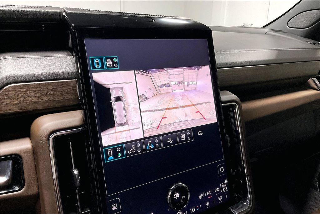 Used 2025 GMC Yukon Denali Ultimate AWD/4WD image 28