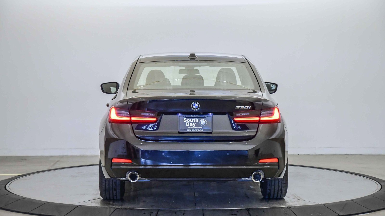 New 2026 BMW 330i Sedan w/ Premium Package image 3