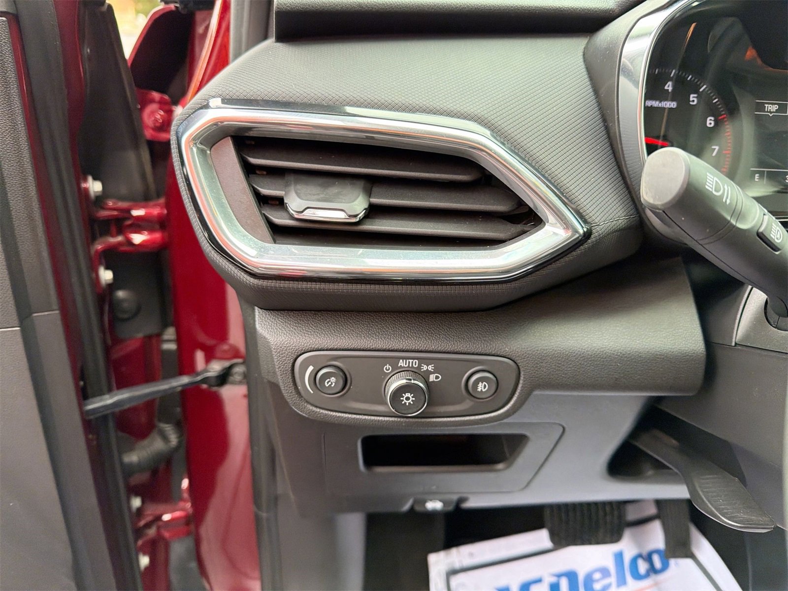 Used 2022 Chevrolet TrailBlazer LT w/ Convenience Package image 17