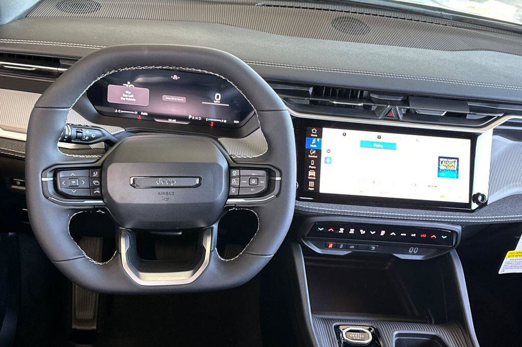 New 2026 Jeep Cherokee Laredo AWD/4WD image 14