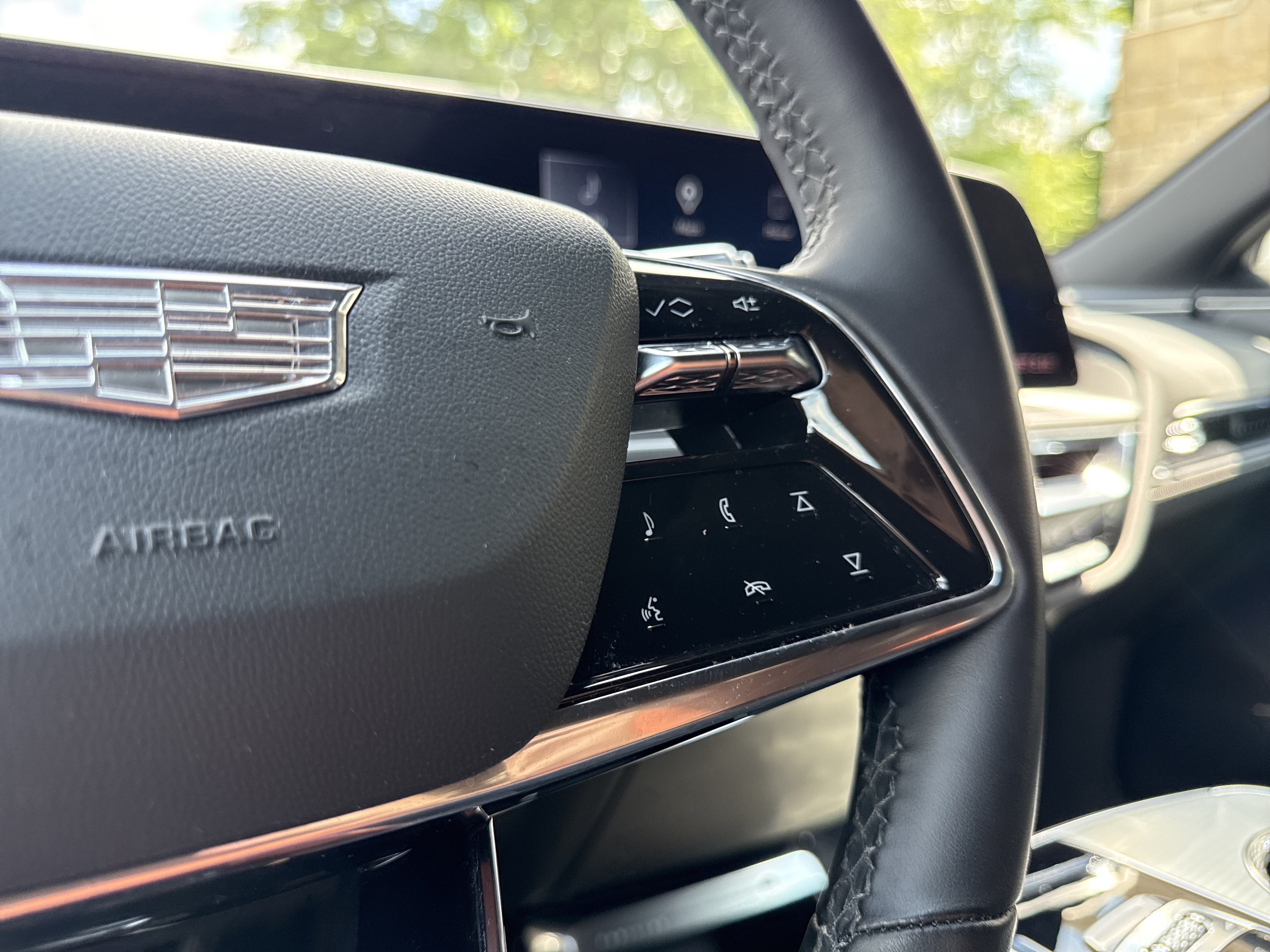 Used 2024 Cadillac Lyriq Tech AWD/4WD image 23