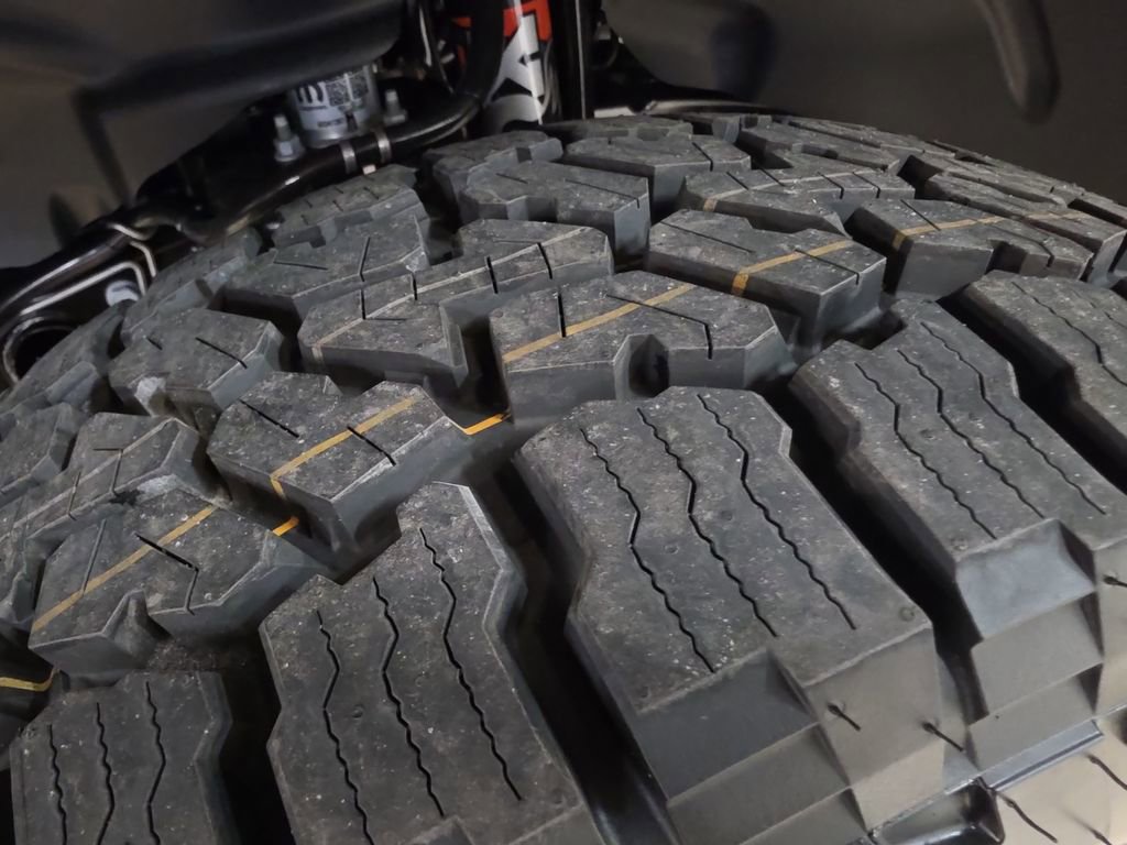 New 2026 Jeep Gladiator Mojave w/ Safety Group image 12