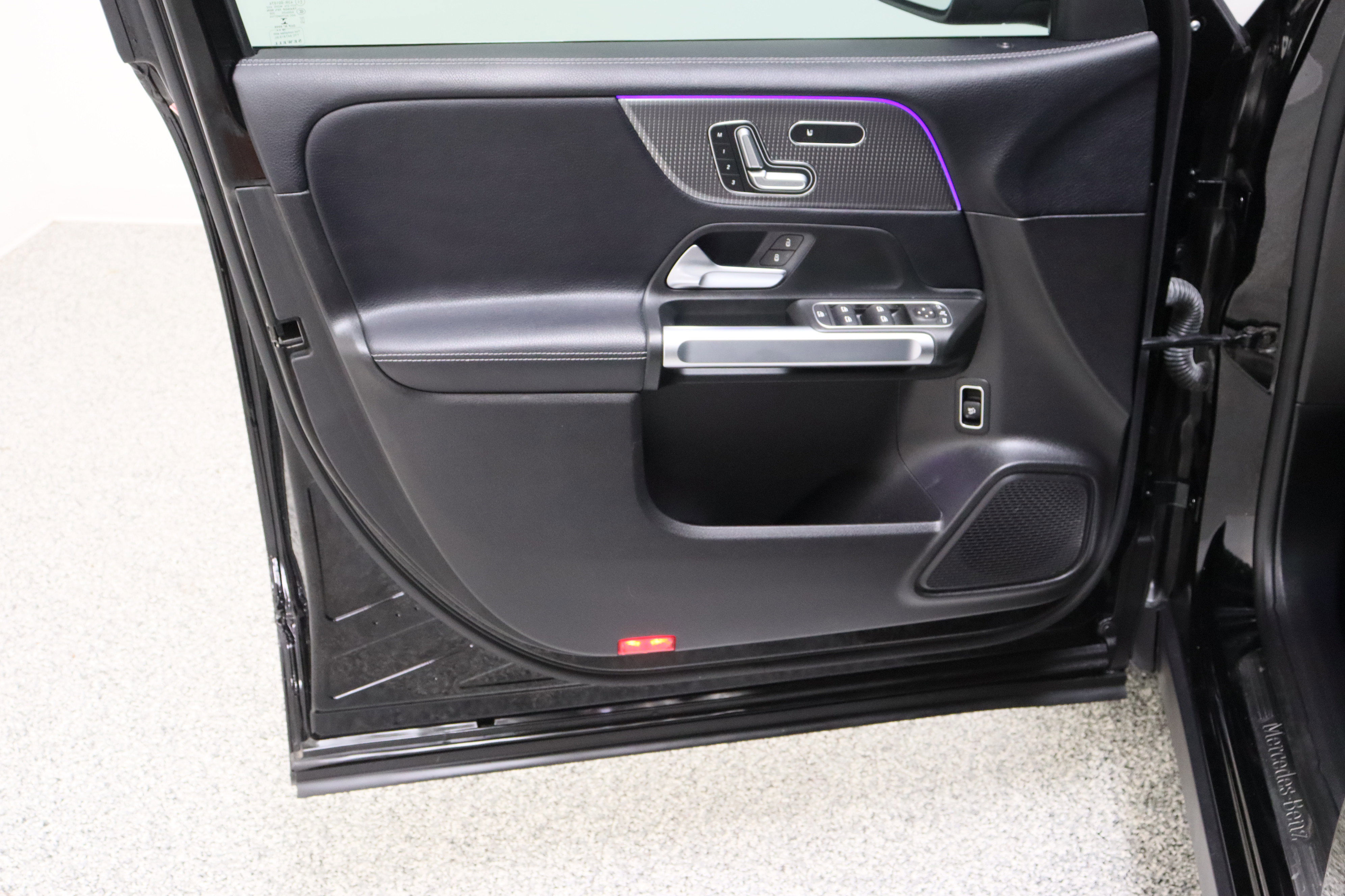 Used 2020 Mercedes-Benz GLB 250 4MATIC image 12