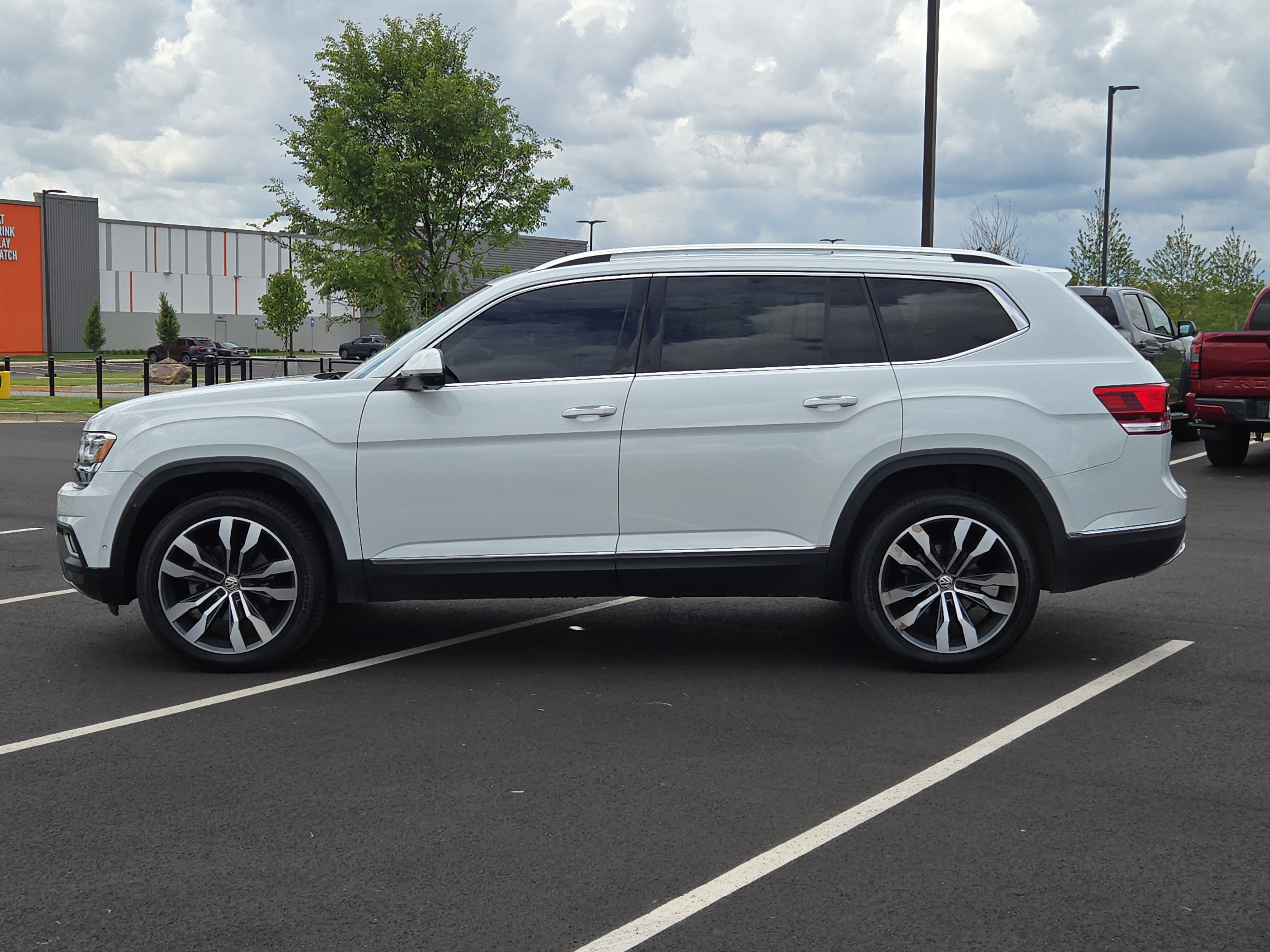 Used 2019 Volkswagen Atlas SEL Premium AWD/4WD image 13