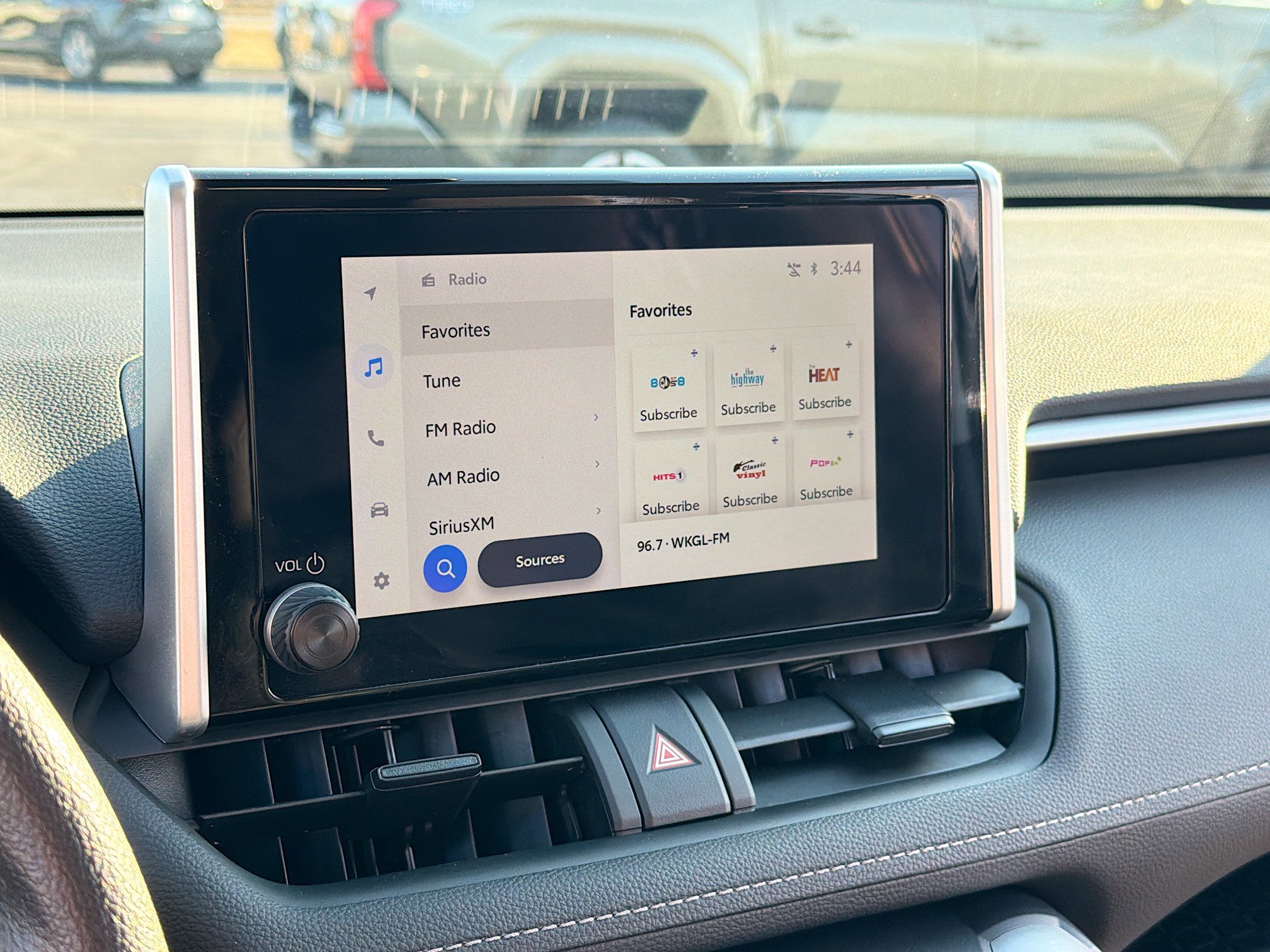 Used 2024 Toyota RAV4 LE image 9