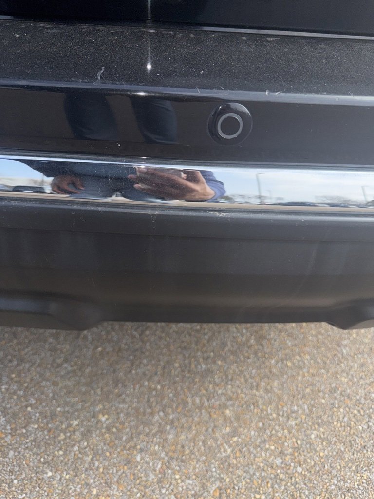 Used 2020 Nissan Pathfinder S image 8