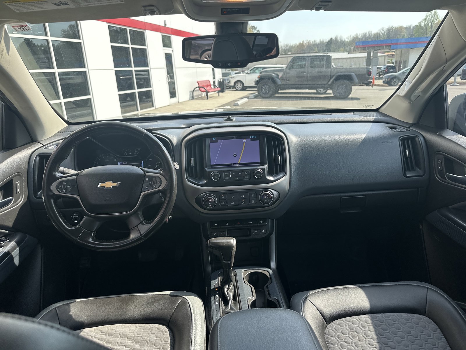 Used 2018 Chevrolet Colorado Z71 AWD/4WD image 26