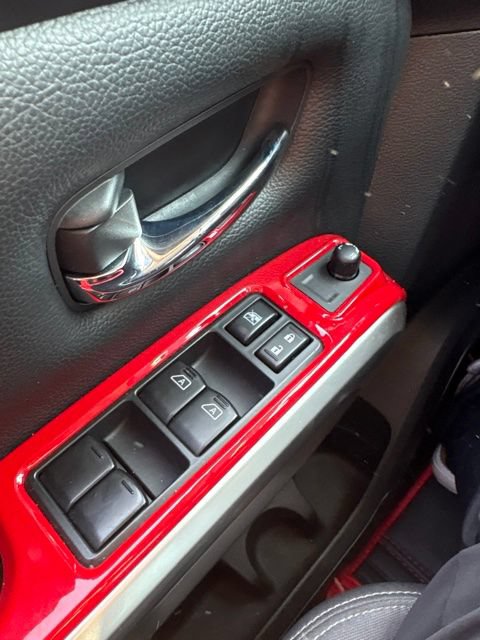 Used 2021 Nissan Titan SV w/ SV Convenience Package AWD/4WD image 14