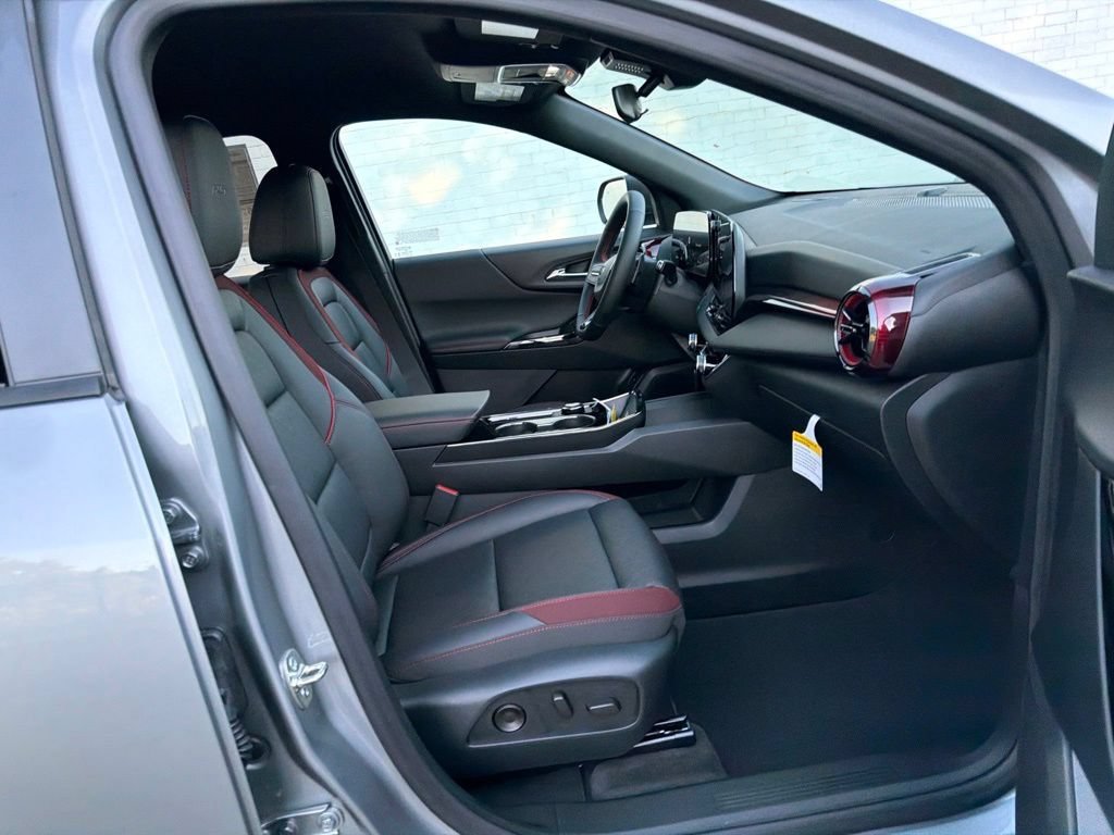 New 2027 Chevrolet Equinox RS w/ Convenience Package III AWD/4WD image 12