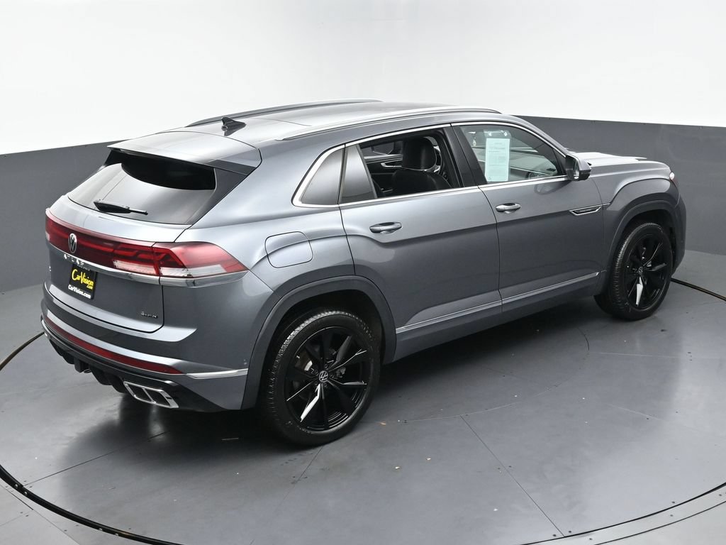 Used 2025 Volkswagen Atlas Cross Sport SEL Premium R-Line AWD/4WD image 39