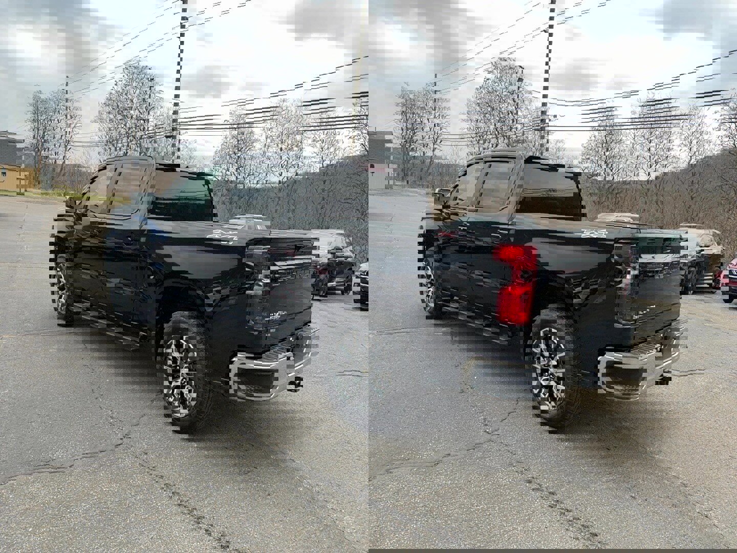 Used 2024 Chevrolet Silverado 1500 LT image 6