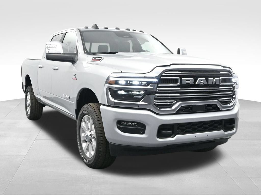 New 2026 RAM 2500 Laramie AWD/4WD image 3