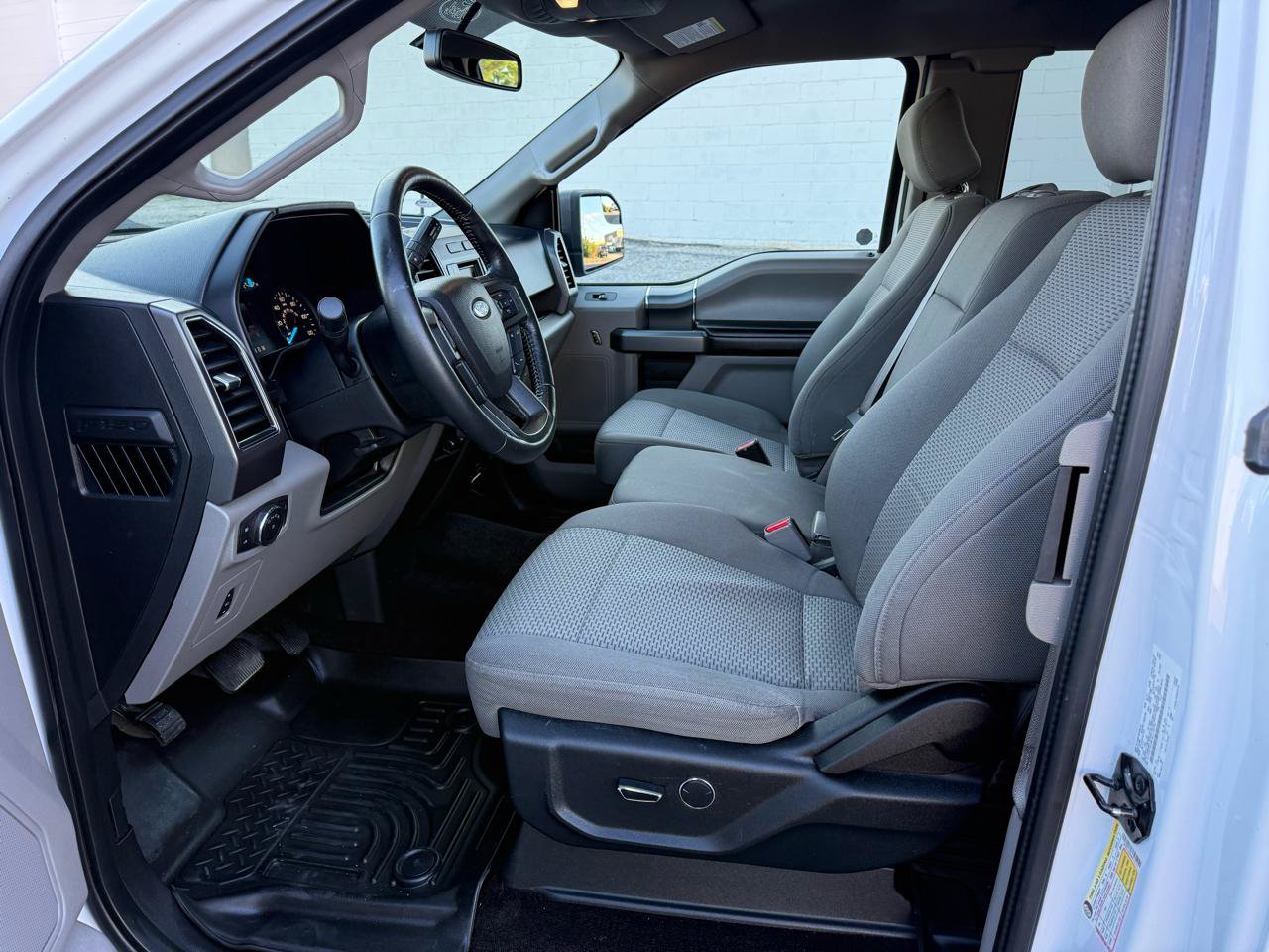 Used 2017 Ford F150 XLT w/ Equipment Group 301A Mid AWD/4WD image 23
