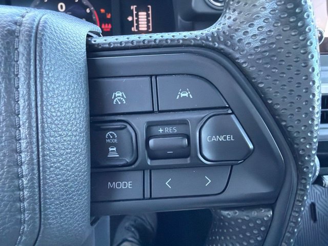 Used 2025 Toyota Tacoma SR AWD/4WD image 30