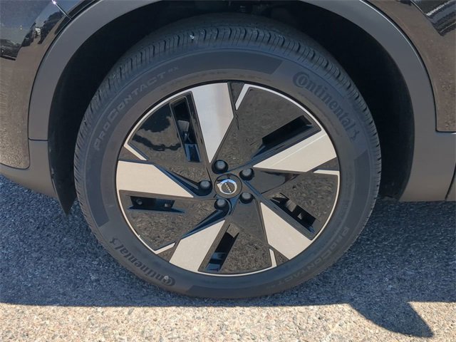 New 2025 Volvo EX40 Core w/ Climate Package image 11