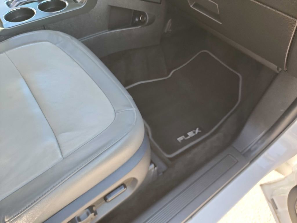 Used 2017 Ford Flex SEL w/ Equipment Group 202A image 40