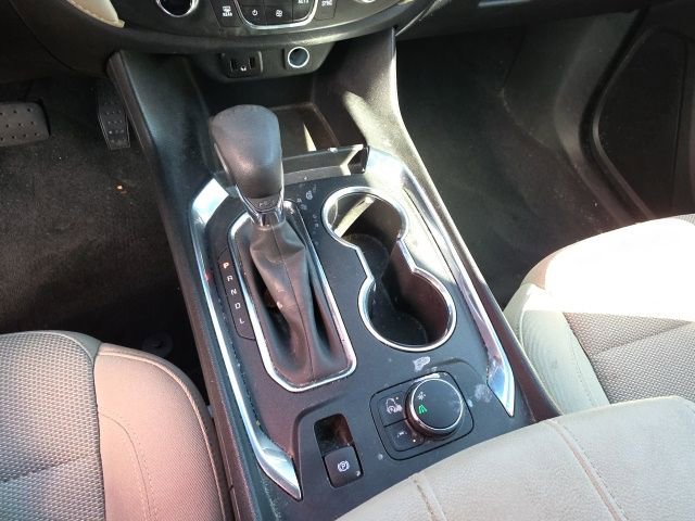 Used 2023 Chevrolet Traverse LS w/ Safety Package image 18