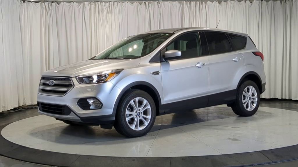 Used 2019 Ford Escape SE FWD image 5
