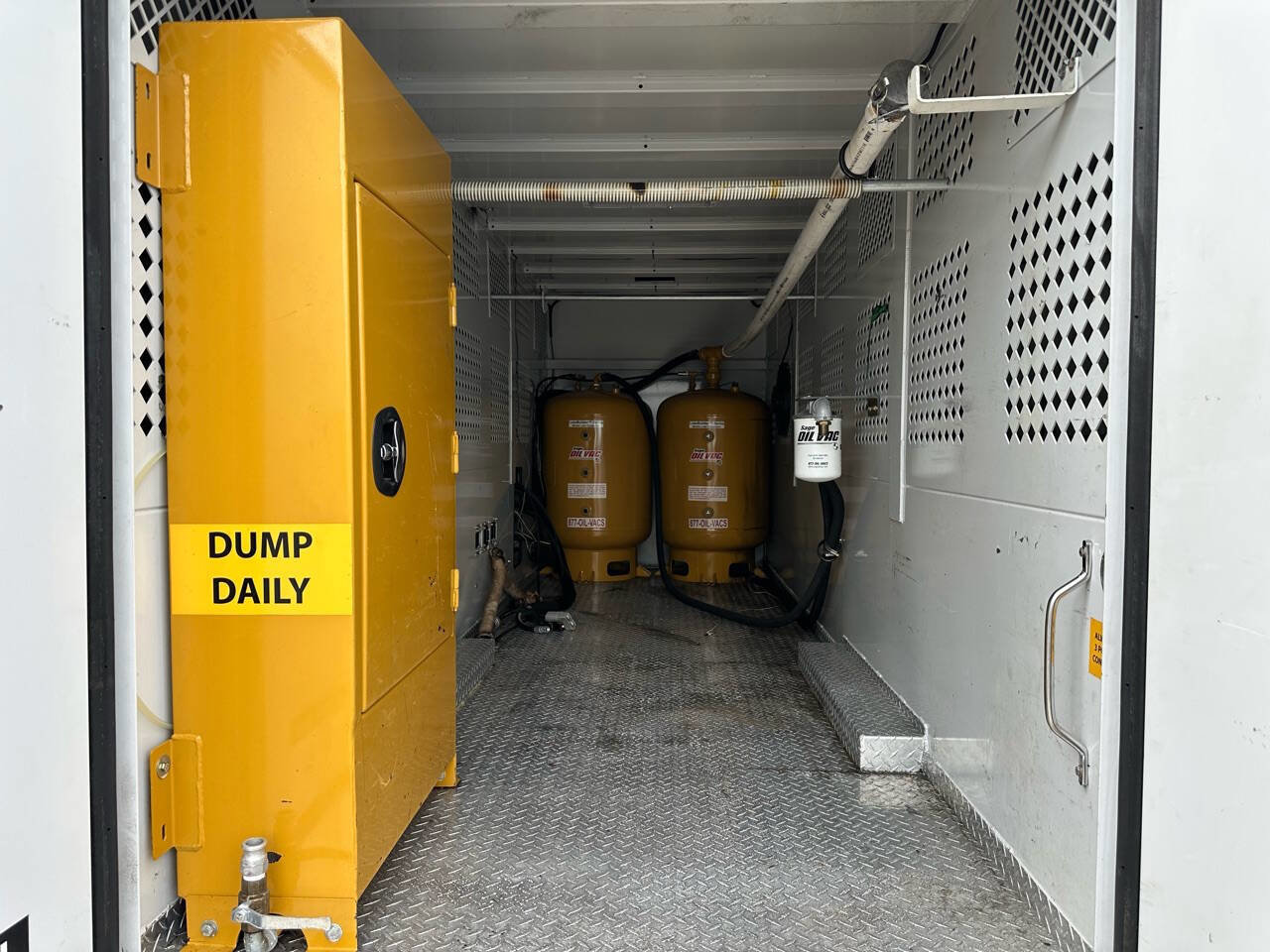 Used 2016 Mercedes-Benz Sprinter 3500 w/ Suspension Package II image 17