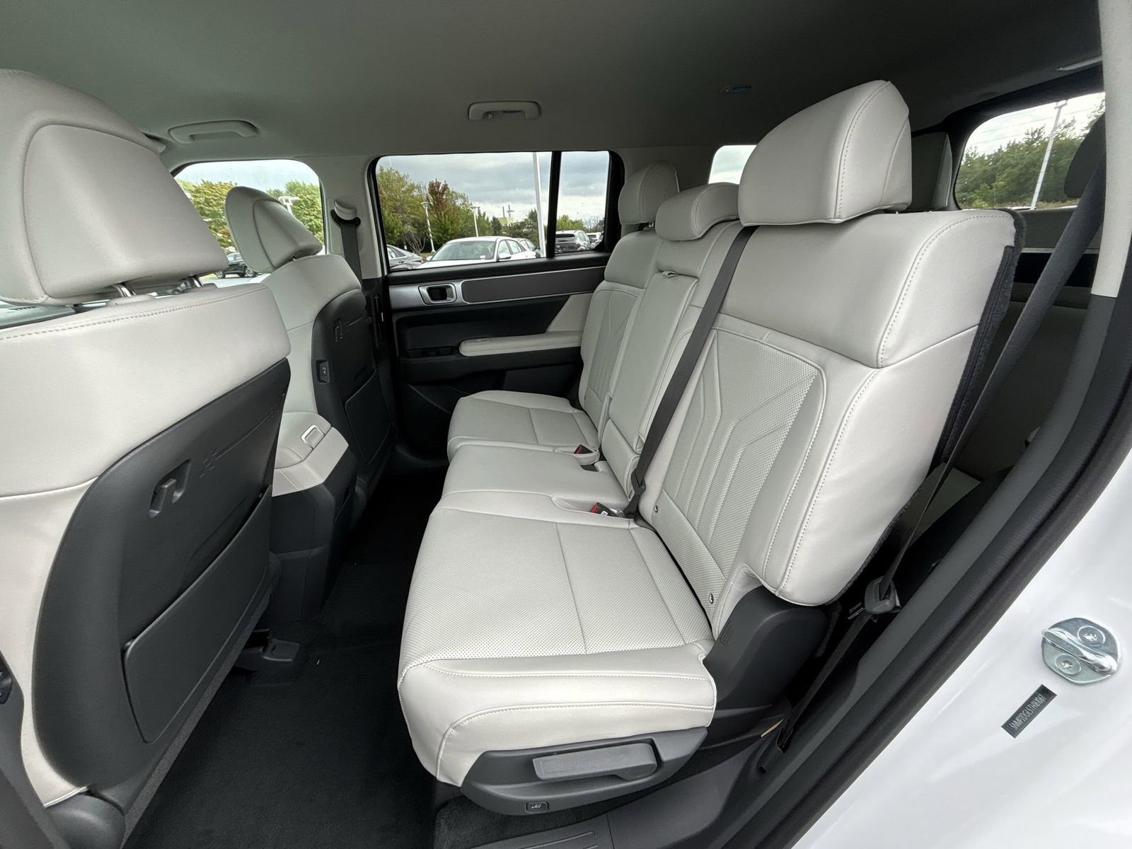 New 2026 Hyundai Santa Fe SEL image 24