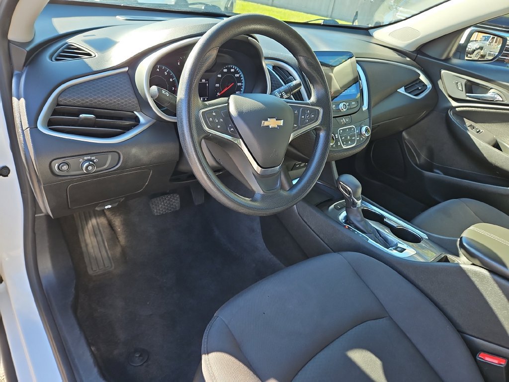 Used 2024 Chevrolet Malibu LT FWD image 22